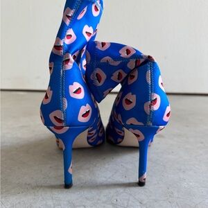 Zara Blue and Pink Laughing Mouth Fabric Heel Bootie